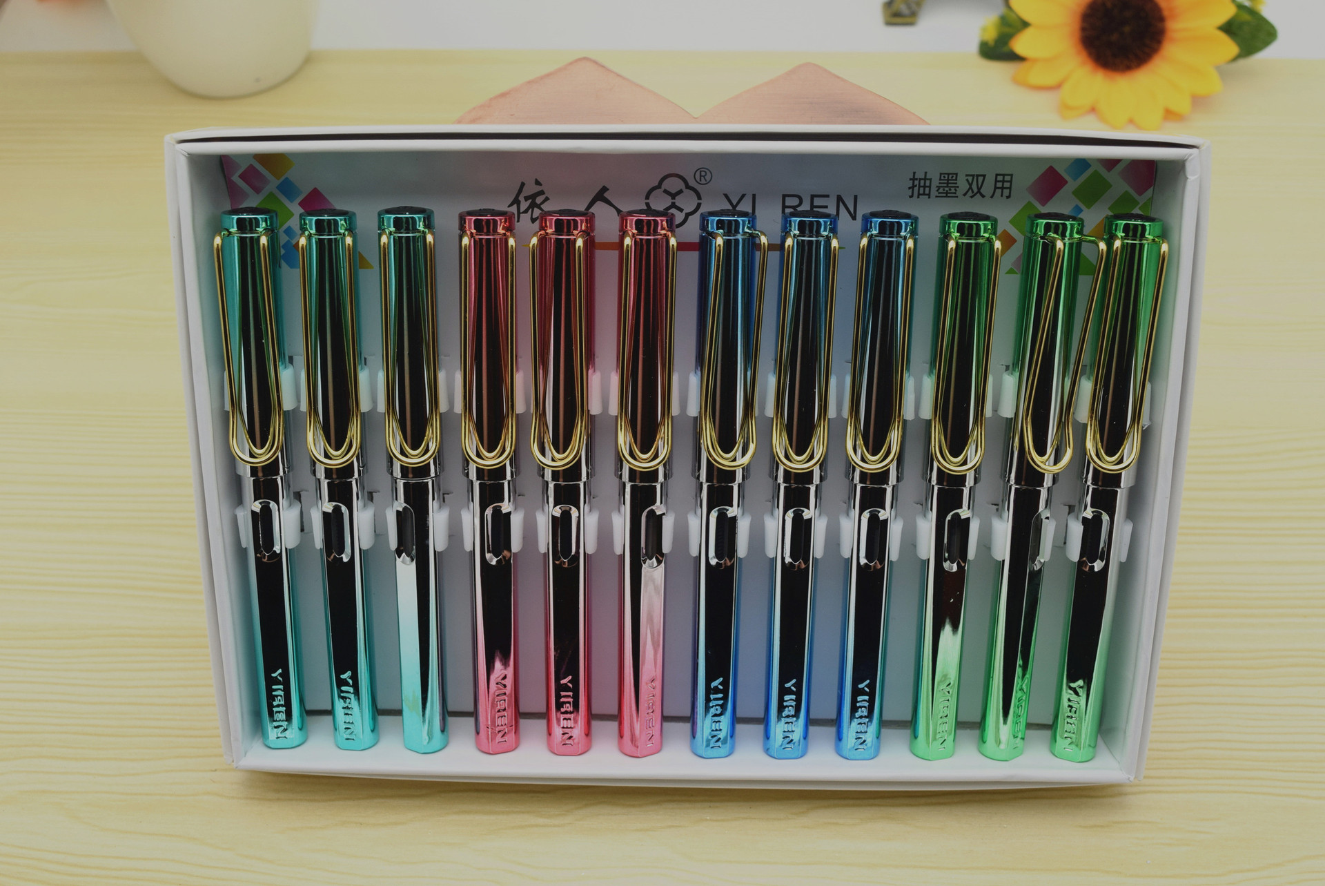 批发依人359H塑彩大尖正姿钢笔墨囊两用学生书写练字文具用品